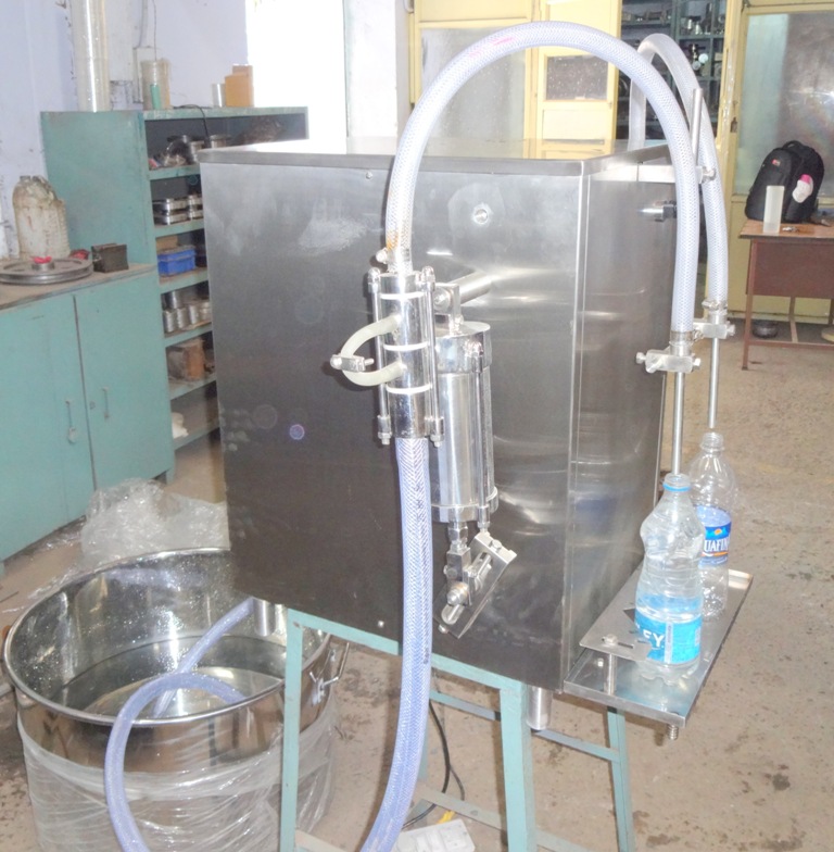 Volumetric Bottle Filling Machine